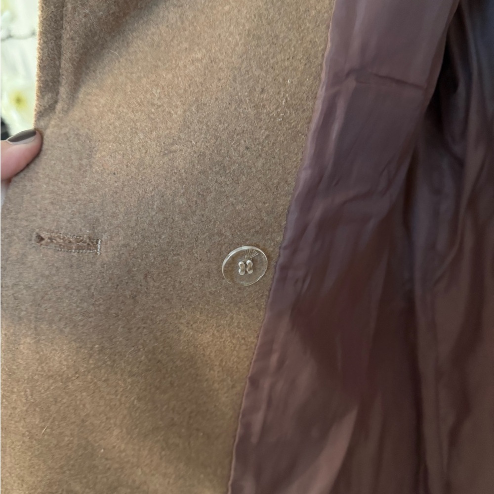 Beautiful Tan Wool Jacket - Picture 8 of 10